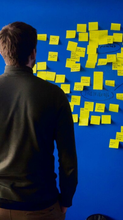 MINI-SERIES-A-1ST-uai-405x720